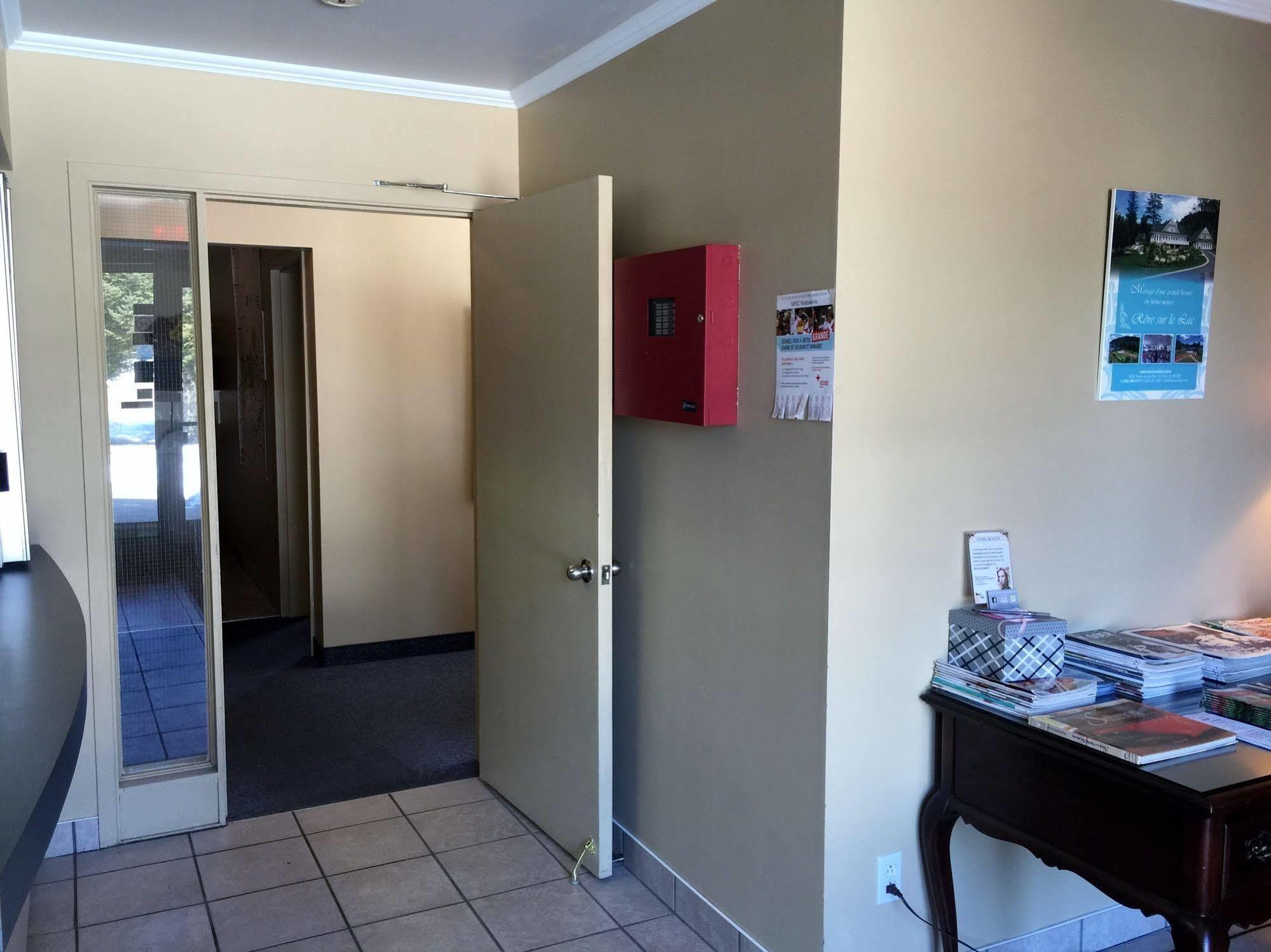 Motel St Come Saint Come Екстер'єр фото